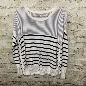 Crown & Ivy White Gray Striped Side Button Knit Sweater